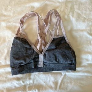 Cross over strappy Sports bra